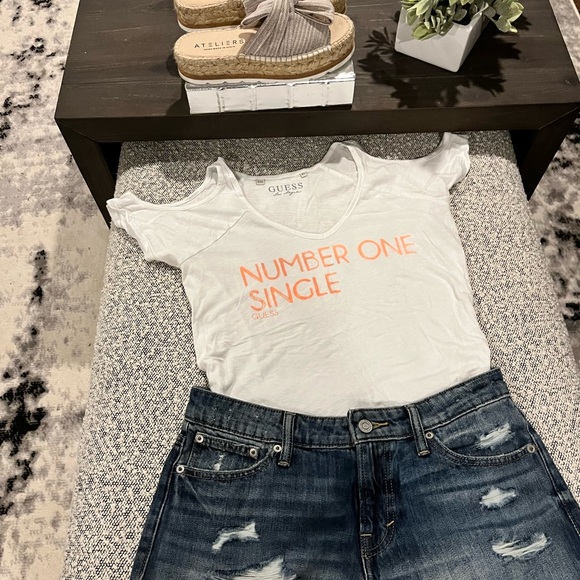 Guess t-shirt - Picture 1 of 3